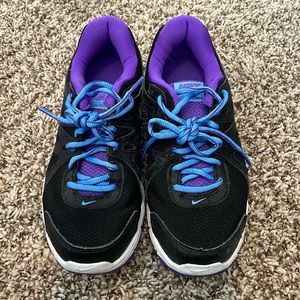 Womens Nike Revolution 2 Sneakers